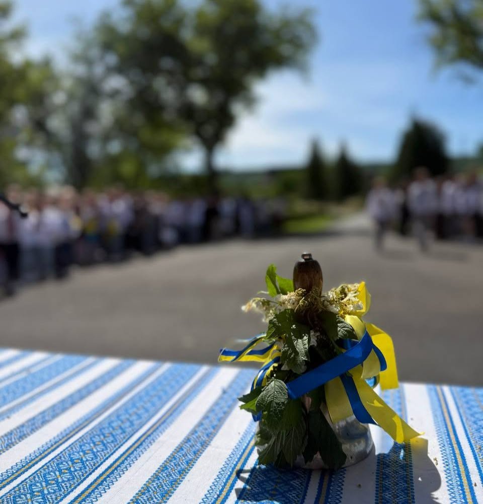— Дружина має знати порядок, розуміти, що чоловік головний! — Роман повчав свого колишнього однокласника під час зустрічі випускників.